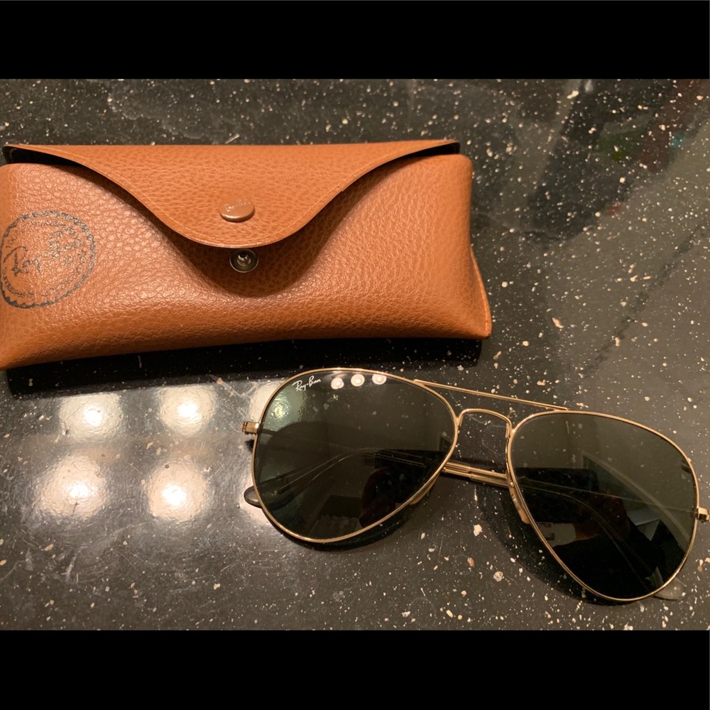 Green Classic Aviator Ray Bans